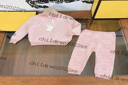 Sets de punto de cachemir de color rosa para bebés 2022FW con pantalones largos de alojas de invierno de alta gastas Tamaño 80120CM4538381