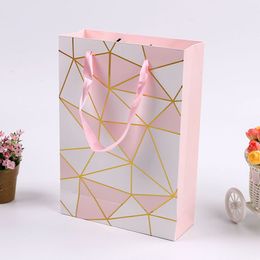 Roze Kleurenpapier Gift Tas met Handvat Valentijnsdag Huwelijksverjaardag Party Packing Tassen
