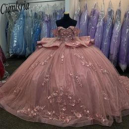 Perk Crystal perle 3D Fleurs robe de boule quinceanera robes sur les applications épaules en dentelle Ruffles Corset Vestidos de 15 anos
