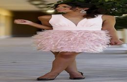 Pink Feather Short A Line Homecoming Dresses 2018 Prom Vestidos de baile Cóctel de cristal Vestidos de baile de graduación Tulle 8th Grado Graduati2160951