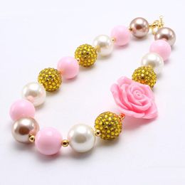 Fleur rose bébé enfant grosses perles collier mode rose + or couleur fille Bubblegum grosses perles collier bijoux pour enfants