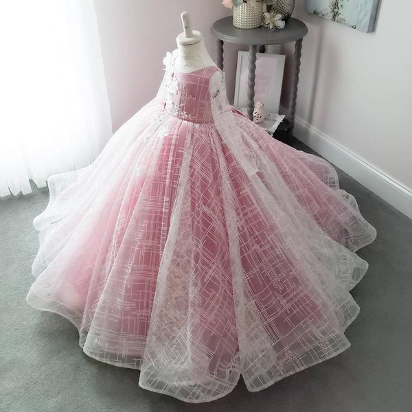 Robes de filles de fleurs roses 2019 Illusion manches longues robe de bal florale 3D petites filles vêtements de soirée formelles robes dos nu vraies photos