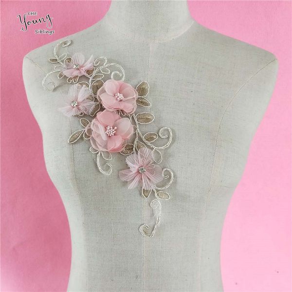 Fleur rose couture artisanat col en dentelle embellissement motif de vêtement conception broderie dentelle décolleté bricolage couture applique dentelle tissu