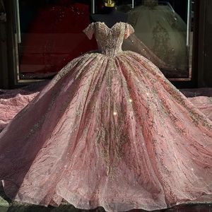 Robe De bal rose à paillettes, épaules dénudées, avec des appliques dorées en dentelle et perles, Corset en tulle, robes De 15 ans