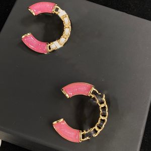 Roze Letter Design Broche Diamanten Broche Voor Vrouw Wilde Broches Accessoires Supply