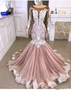 Roze nieuwe blush Arabische Lange mouwen prom -jurken Mermaid Jewel nek illusie witte kanten appliques kristal formele avondjurken feestjurk