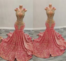 Roze o nek lange prom -jurk voor zwarte meisjes 2024 kristal verjaardagsfeestjurken jurken gelegen avondjurken gewaad de bal