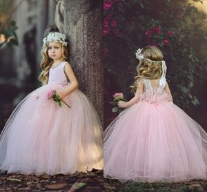Roze prinses kleine meisjes bloem meisje jurken vierkante halslijn bal jurk tinle eerste communie jurk voor bruiloften goedkope kant terug met sjerp