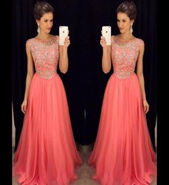 Roze prom -jurken kristal kralen Formele lange afstudeerjurken 2019 met een lijn juweel nek dop mouwen zip back ball jurken5590372