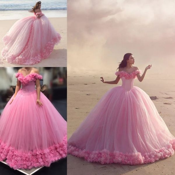 Robes de Quinceanera roses Images réelles Spectacle client Robes de bal Fleurs faites à la main Hors épaule Ruffles Sweet 16 Dress Tulle Plus Size vestidos