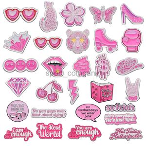 Roze serie metalen broche luipaard vlinder bokshandschoenen roller skate tong kersenboek ik ben genoeg meisje badge punk pin sieraden
