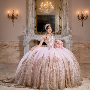 Rose Sexy De L'épaule Robe De Bal Robe De Quinceanera Robes De 15 Anos Or Applique Dentelle Tulle Princesse Robes De Fête D'anniversaire