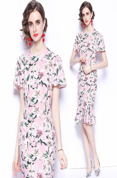 Robe en queue de poisson florale rose slim