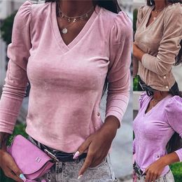 Roze solide Koreaanse stijl Paarse fluwelen T-shirt Vrouwen kleding herfst bruin pure casual dames split t shirts top vrouw t-shirt 210317