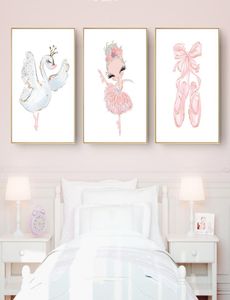 Roze zwaanprinses kinderdagverblijf muur kunst canvas schilderij ballerina posters en prints Noordse jongen baby meisje kamer decor foto9584265