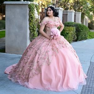 Roze lieverd baljurk Quinceanera jurken zoet 16 sexy off-shoulder gouden applique kanten verjaardag prinses feestjurken