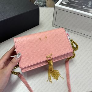 Roze kettingtassen met kwastjes Alligator crossbodytassen Leren messengertassen Dames designertassen Klassieke schoudertassen Rode damestassen Handtassen met klep Gouden ketting clutch