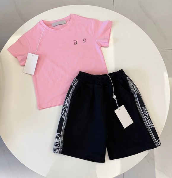 rose tshirt enfant t-shirt kids vêtements gamin deux pièces set 3 couleurs d'été bébé ensembles confortables 100% coton filles garçons à manches courtes de luxe à manches avec lettre