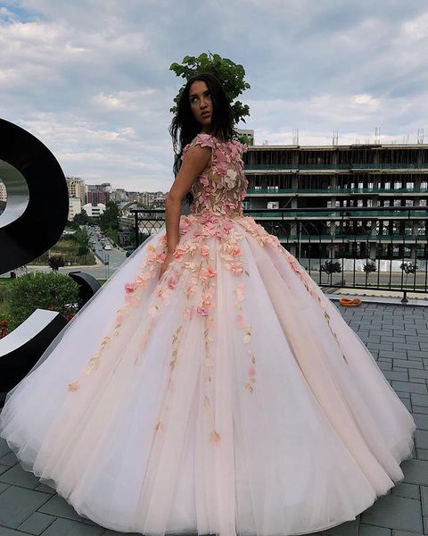 Robe de bal en tulle rose, plus la taille des robes de bal longue Sheer Top Sexy col haut robes de Quinceanera nigérianes africaines 2019 robes de soirée