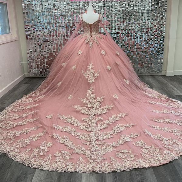 Robes de Quinceanera roses à col en V, princesse douce de 15 ans, robes de fête d'anniversaire avec des appliques en dentelle et des perles, 2023