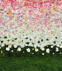 Toile de fond de mur de fleurs blanches roses imprimées numériquement pour la photographie de mariage Roses de printemps fleurs bébé enfants fond floral sol en herbe verte
