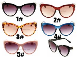 Rose blanc cadre Vintage nouvelles lunettes de soleil œil de chat femmes 2019 dames élégantes nuances rétro Cateye lunettes de soleil femme 5 couleurs 10 pièces
