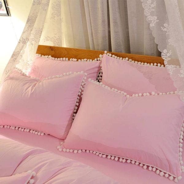 Taie d'oreiller gris blanc rose 2pcs tissu de coton lavé couverture d'oreiller de bord de balle douce pour couple maison literie taie d'oreiller de couchage # / L 201212
