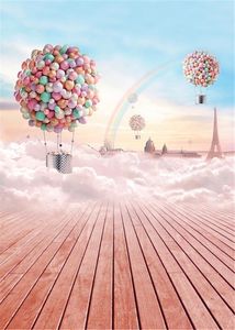 Plancher de bois rose arc-en-ciel photographie toile de fond ballons colorés tour Eiffel ciel bleu nuage épais nouveau-né bébé arrière-plans numériques pour Studio