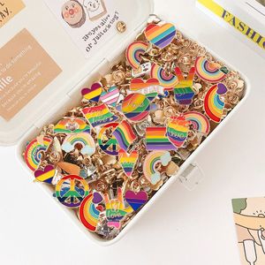 Alfileres Broches 20 Unids Esmalte Aleatorio Orgullo Lesbianas Gay Arco Iris Bandera Broche Pansexual Asexual Bisexual Transgénero Símbolo Corazón Insignia Joyería 230809