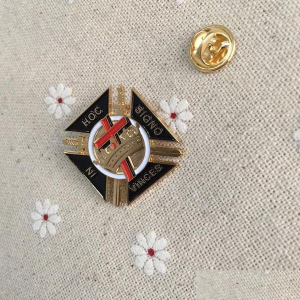 Pins Broches 50 pièces broche maçon et épinglettes en métal artisanat en gros personnalisé croix de Malte chevaliers templier commanderie insignes goutte Dhjl0