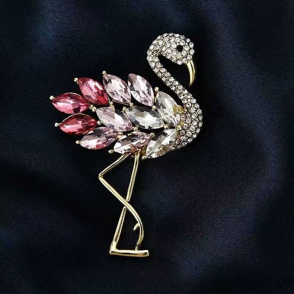 Broches Broches Beau flamant rose adapté aux femmes broches unisexes oiseau à la mode vêtements accessoires partie poitrine bijoux cadeaux de luxe G230529