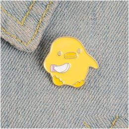 Pins Broches Cartoon Dier Emaille Pins Voor Vrouwen Kleine Gele Kip Holding Mes Badge Revers Pin Kleding Rugzak Sieraden gift Dh12O