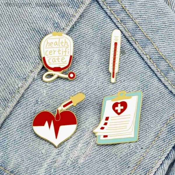 Pins Broches Broche médicale de dessin animé pour médecin infirmière stéthoscope seringue coeur émail broches hôpital livre d'enregistrement manteau Lel Badge bijoux cadeaux L231117