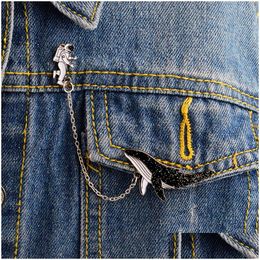 Broches Broches Cartoon Pins Astronaute Et Baleines Denim Veste Manteau Cap Sac À Dos Boucle Ardillon Chemise Badge Animal Cadeau Pour Ami Drop D Dhs6C