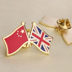 Pines, Broches China y Reino Unido cruzados Banderas de amistad Doble Pasadores de solapa