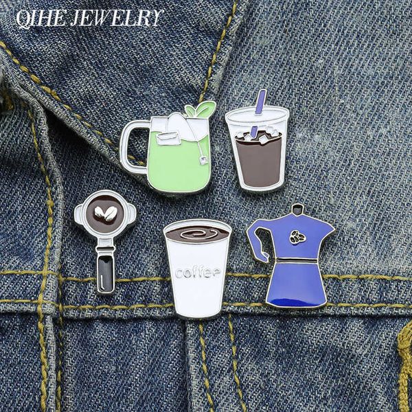 Épingles Broches Tasse À Café Bouteille Émail Pin Haricot Broche En Métal Badge Amoureux Recueillir Vêtements À Revers Sweather Cadeau Accessoires Bijoux En Gros Z0421