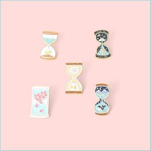 Broches Broches Creative Fun Time Hourglass Alliage Pins Espace Baleine Fleur Herbe Skl Broche Badge Vêtements Accessoires Doux Je Dhgarden Dhdfe