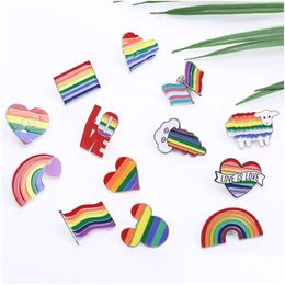 Pins Broches Creative Rainbow Couleur Hommes Femmes Amour Coeur Drapeau Alliage Dessin Animé Mignon Vêtements Broche Broches Mode Bijoux Accessoires G Dhipx