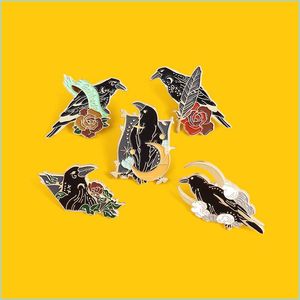 Épingles Broches Corbeau Corbeau Émail Pin Personnalisé Oiseau Plume Lune Fleurs Broches Sac Revers Punk Badge Gothique Bijoux Cadeau Fo Jewelshops Dhidj