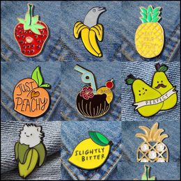 Pinnen broches op maat gemaakte fruit bananenbroche dennen citroen sterry kat hard email pin badge voor mannen cartoon grappig schattig metaal la dhfk7