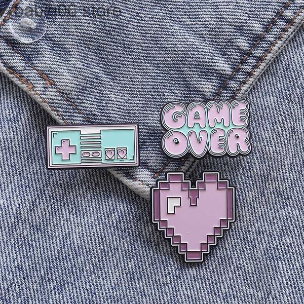 Broches Broches série mignonne broche bijoux rose amour GAME OVER jeu bande bande dessinée broche broche T230605