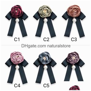 Pins Broches Diseñador Retro Rose Pearl Flower Black Bow Tie Blusa Collar Pin Ropa Boutonniere 6 colores Accesorios de moda Mujeres DHGVZ