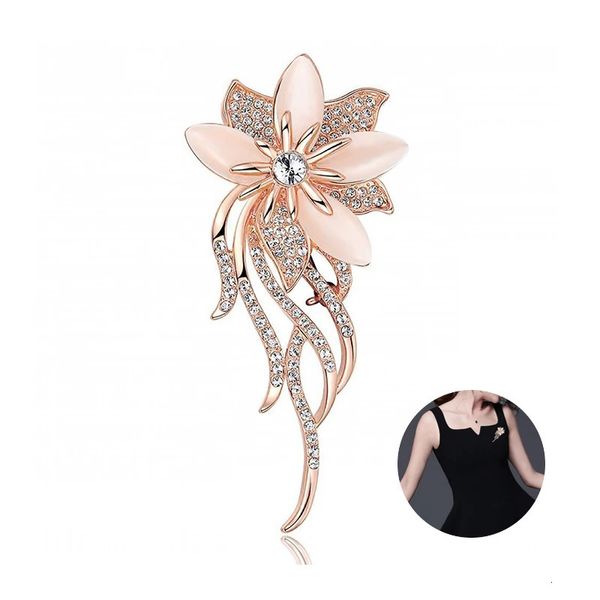 Pins Broches Élégant Designer Broches Femmes Marque De Luxe Fleur Orchidée Rose Cristal Broch Pin Dames Vêtements Bouquets De Mariée Qualité Bijoux 231118