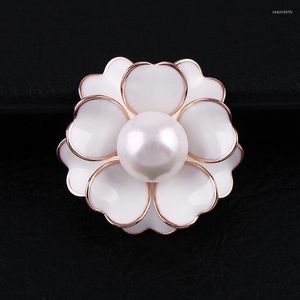 Pins Broschen Europäische und amerikanische große Perle Kamelie Mode süße Brosche High-End-Öl-Tropfen-Blume mit Schmuck weiblich Seau22