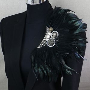 Broches Broches Plume Broche Boutonnière Clips Collier Broche Costumes De Mariage Banquet Broche Plume Ancre Fleur Corsage Fête Bar Chanteur 230630