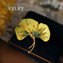 Pins Broches FXLRY Originele Handgemaakte Gingko Leaf Broche Herfst En Winter Vintage Borduurbroche Decoratieve Accessoires 231118