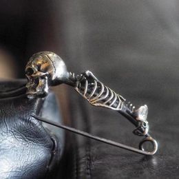 Pinnen broches gotische donkere stijl driedeling skelet pin hanger sleutelhanger tas hangende prachtige handgemaakte accessoires 230809