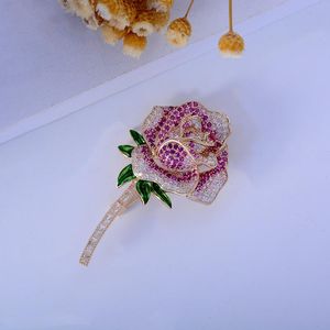Pins, broches sierlijke geel roze zirkoon kristal roos voor vrouwen 2021 bloem broche pins sieraden kerstcadeau broche femme bijoux
