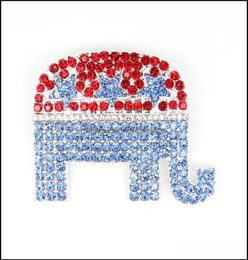 Pins broches sieraden 10 pc's/lot aangepaste Amerikaanse vlag broche blauw en rode strass olifant vorm 4e van jy usa ic pinnen voor cadeau/d4734480