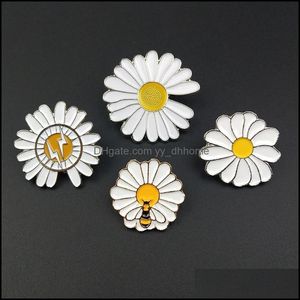 Pinnen, broches sieraden mode daisy bloem email cartoon pins badges badges badges kids metalen pin cadeaus broche diy kleding hoed rugzak druppel delive